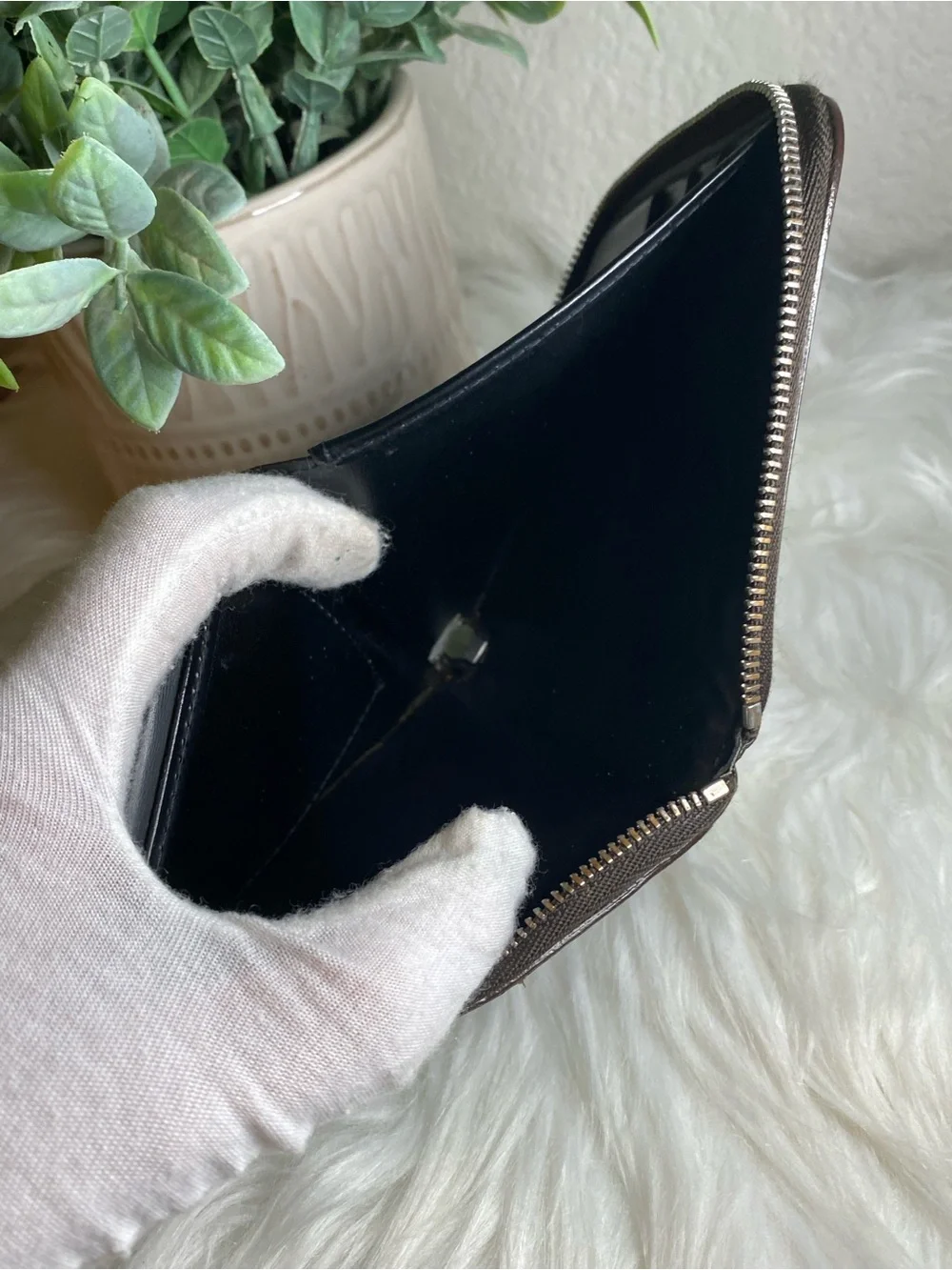 Louis Vuitton compact zip